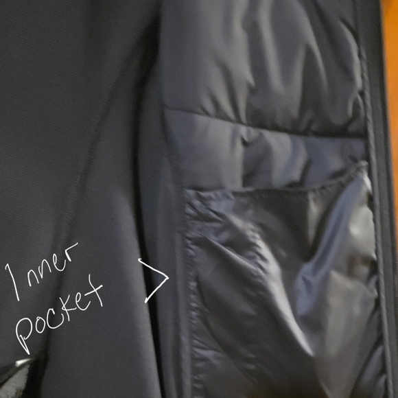 The North Face Women's Black Athletic Jacket - Picture 8 of 9